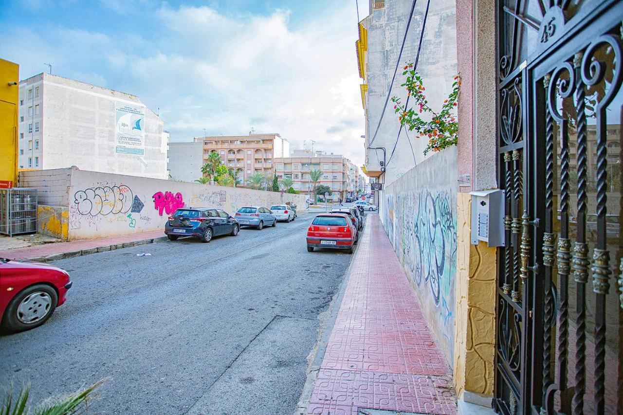 125 City Beach - Alicante Holiday Torrevieja Esterno foto